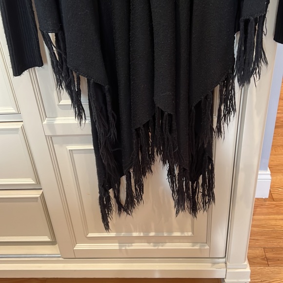 Women’s size Medium black RD style fringed sweater. - Picture 2 of 7